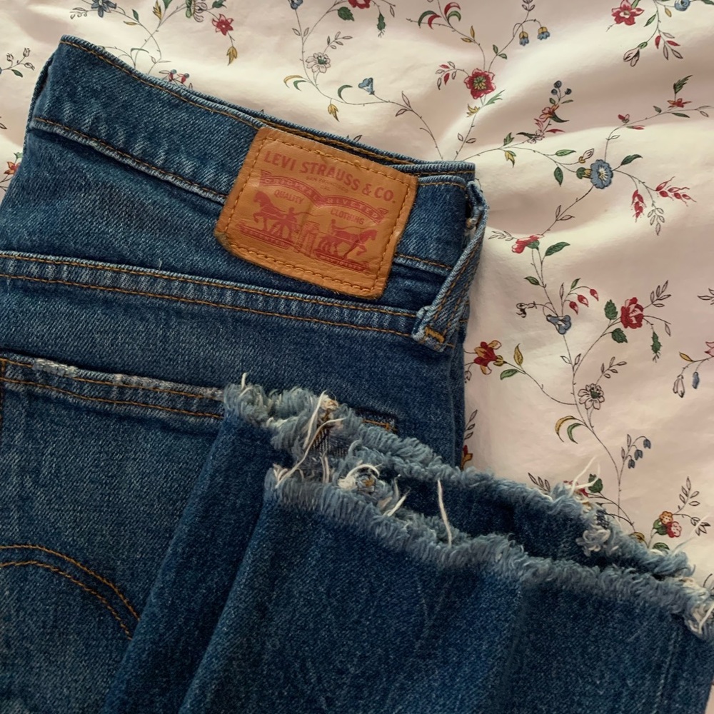 Levi’s Wedgie 28 Jeans